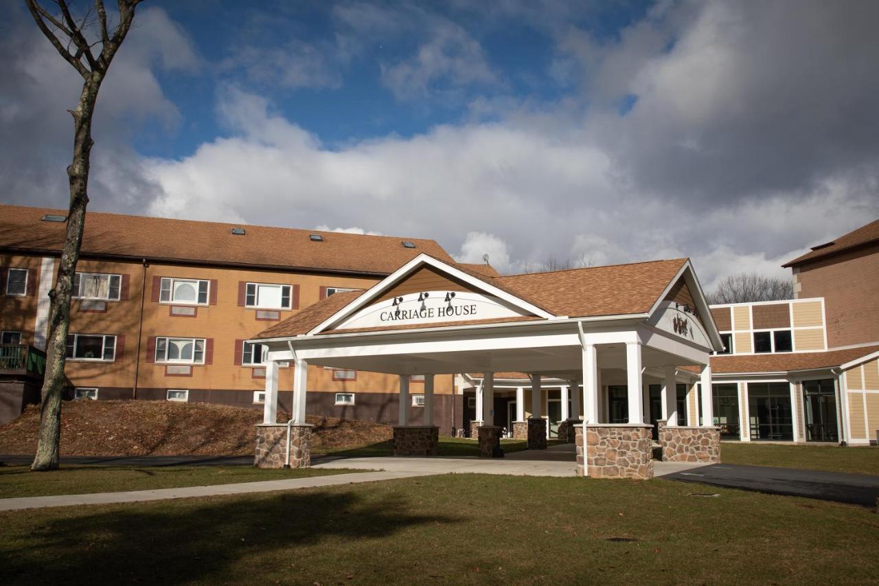 Carriage House Country Club Hotel Pocono Manor Luaran gambar